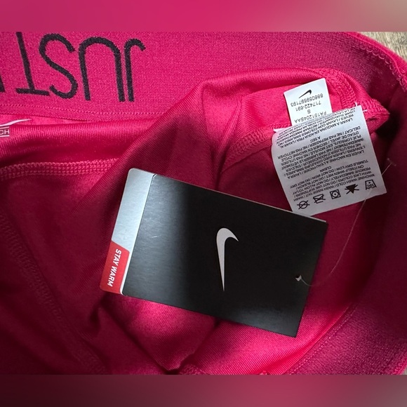 ✨New✨Nike: Women’s Dri-Fit Leggings- Size Small - Picture 6 of 9